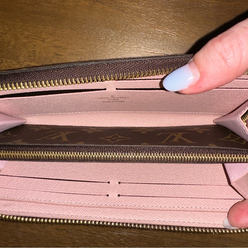 Louis Vuitton Clemence Wallet - Picture 7 of 8